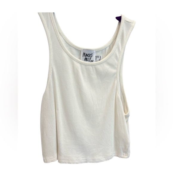 Princess Polly cropped tank. - Picture 1 of 5
